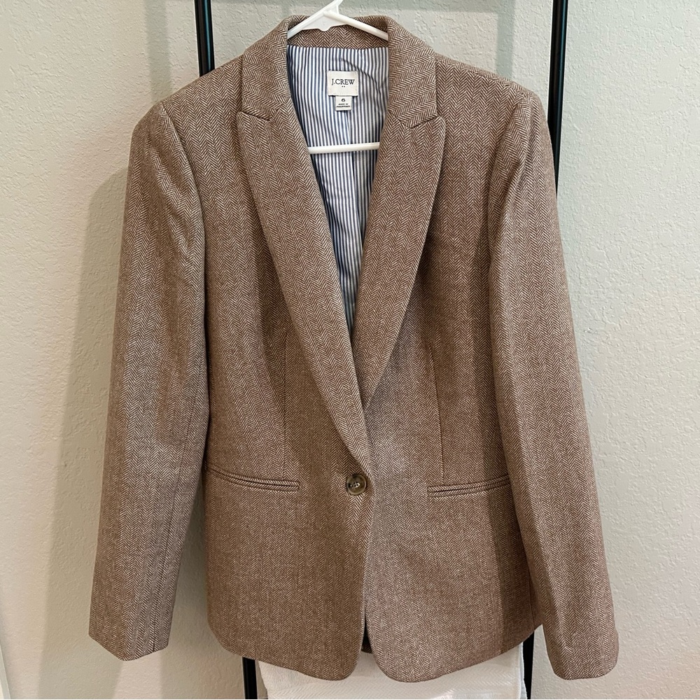 J. Crew Tan Blazer with Notched Lapels and Structured Shoulders